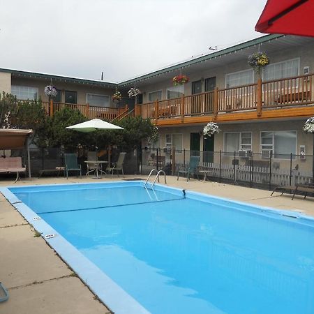 Lazy Bear Lodge Cranbrook Dış mekan fotoğraf